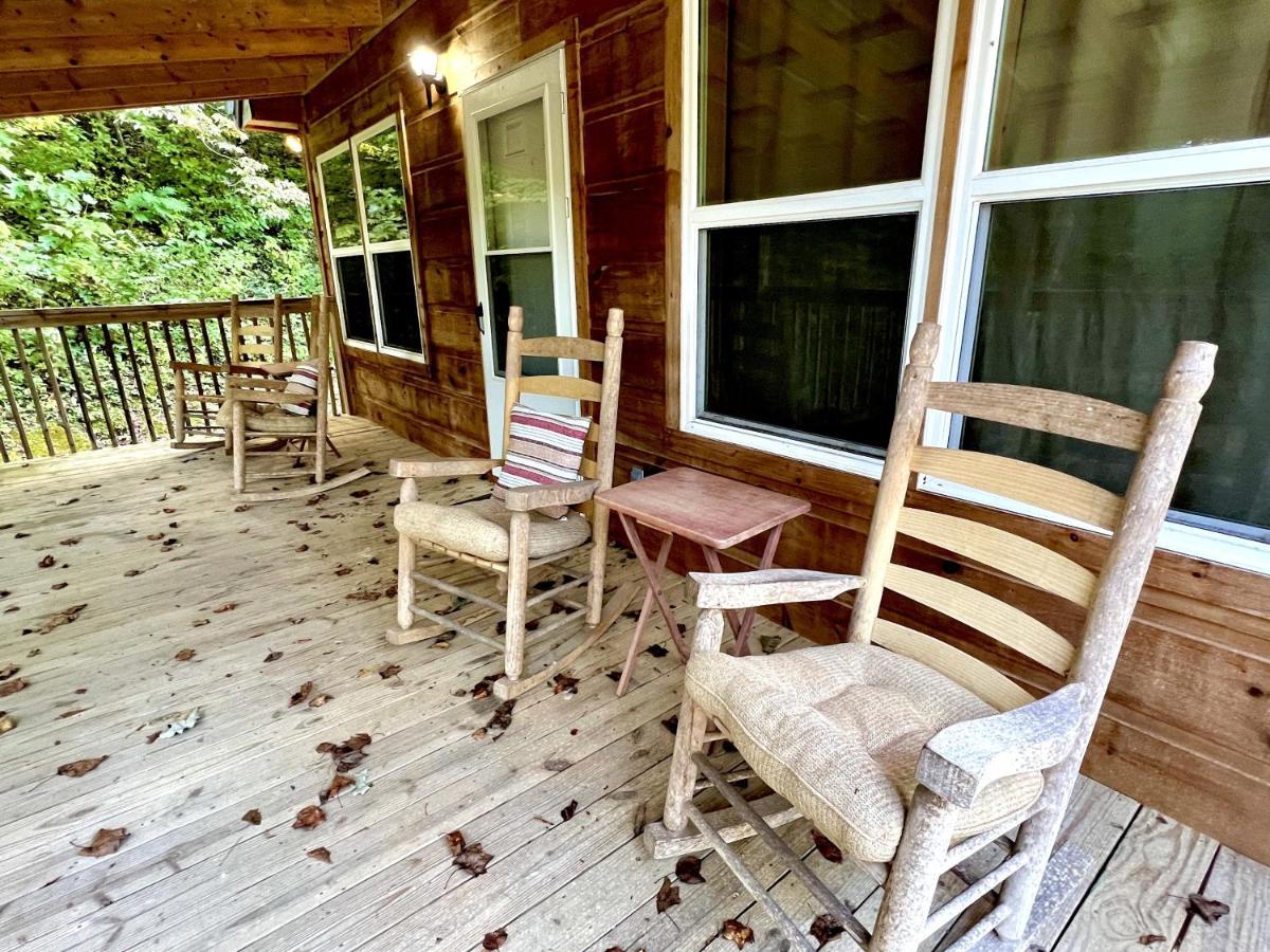 סביירוויל Tranquil Valley Retreat Cabin מראה חיצוני תמונה