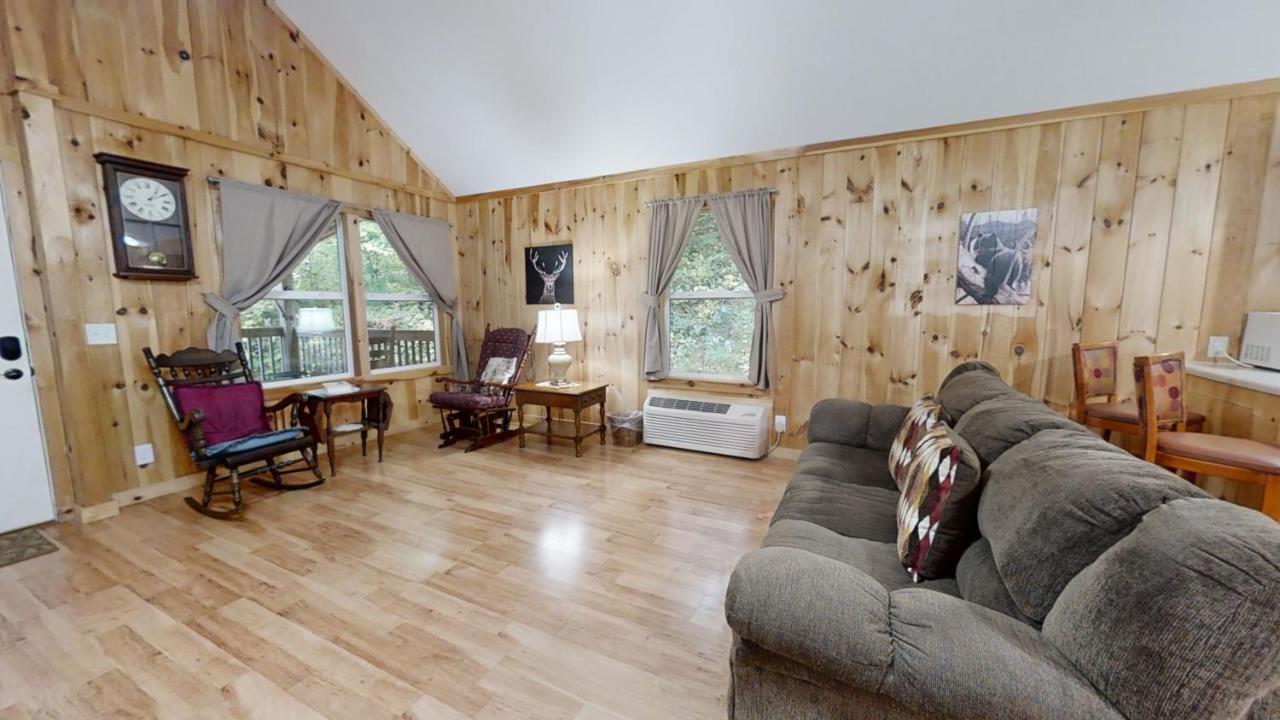 סביירוויל Tranquil Valley Retreat Cabin מראה חיצוני תמונה